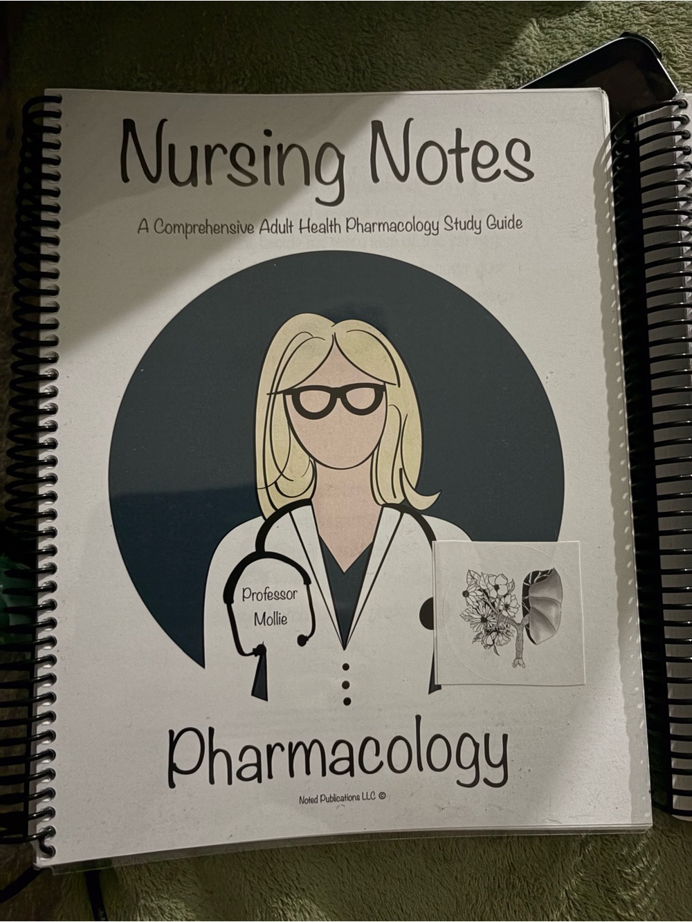 Nursing Notes Pharmacology Study Guide - White/Cream Cover